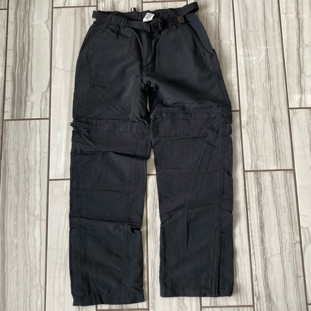 The North Face hybrid pants/shorts. EUC